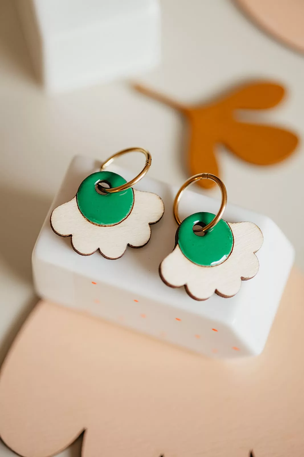 Bijoux Isatis Bijoux Bois Sur Mesure Caen, photo de présentation de produit, type Festine Grace coloris vert