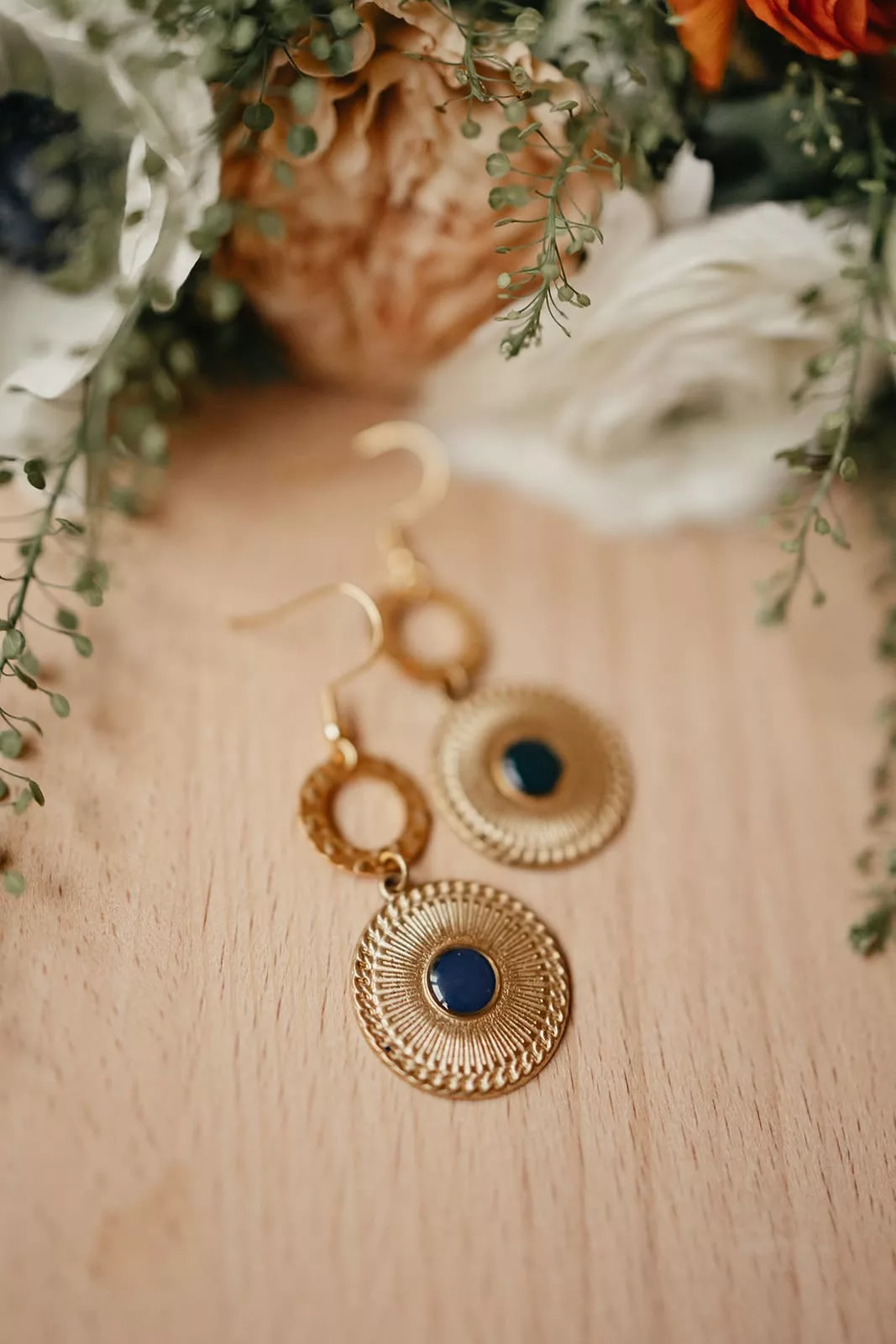 Bijoux Isatis Bijoux Bois Sur Mesure Caen, photo de présentation de produit, type Gloria coloris bleu nuit