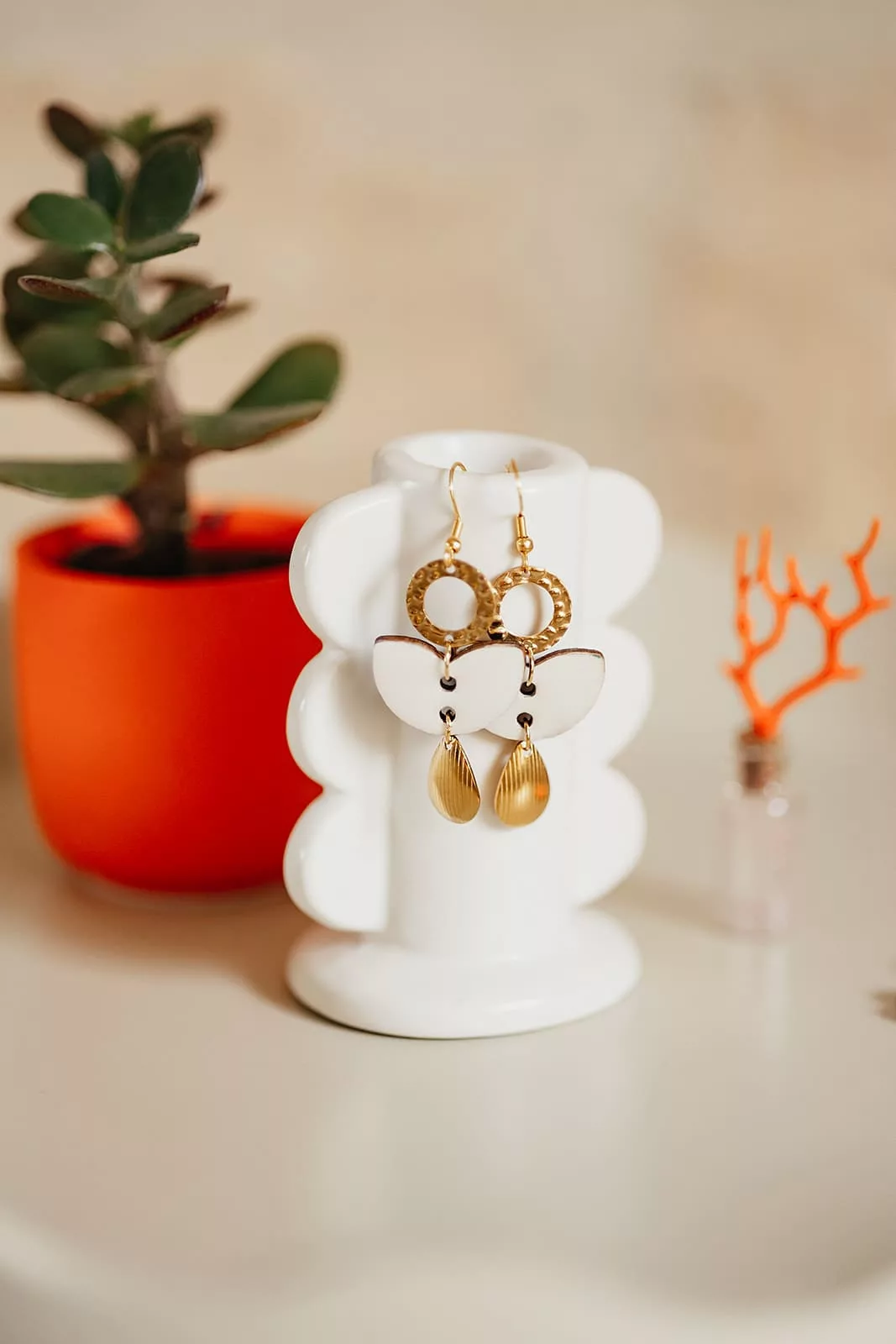 Bijoux Isatis Bijoux Bois Sur Mesure Caen, photo de présentation de produit, type Luna Juan coloris blanc