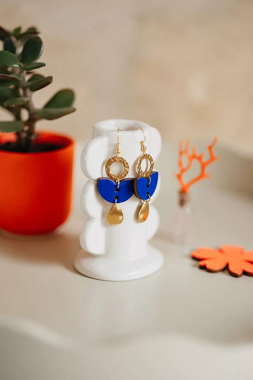 Bijoux Isatis Bijoux Bois Sur Mesure Caen, photo de présentation de produit, type Luna Juan coloris bleu