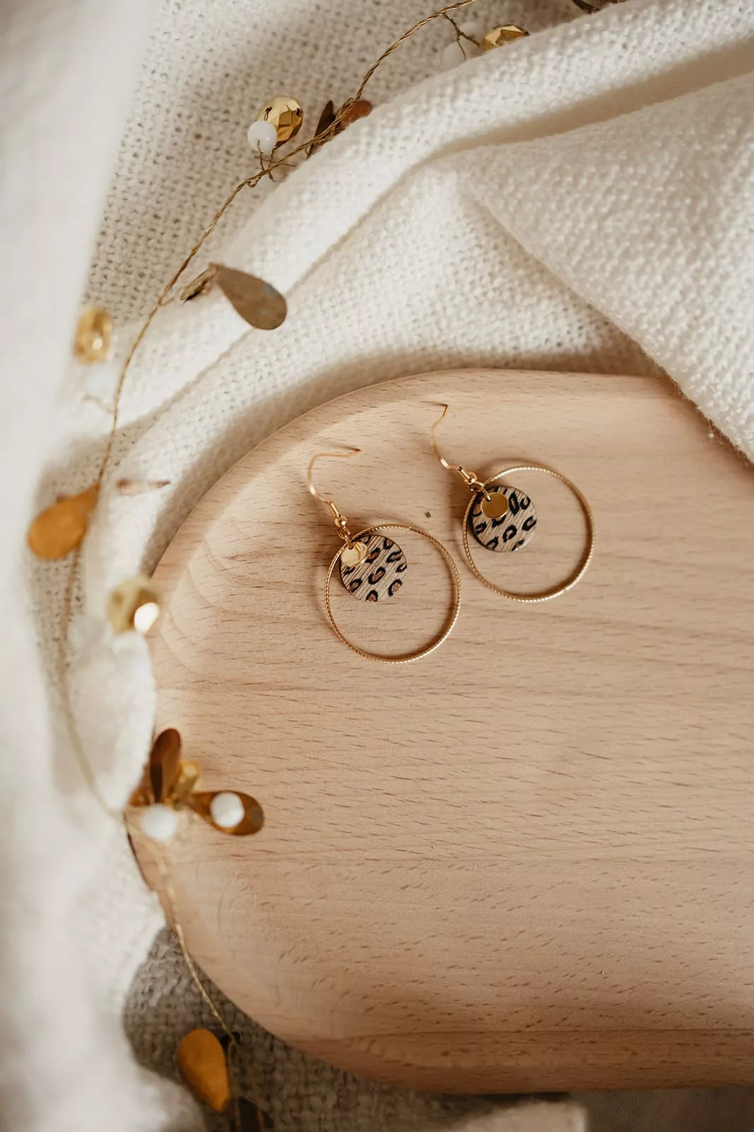 Bijoux Isatis Bijoux Bois Sur Mesure Caen, photo de présentation de produit, type Luna Spin coloris léopard