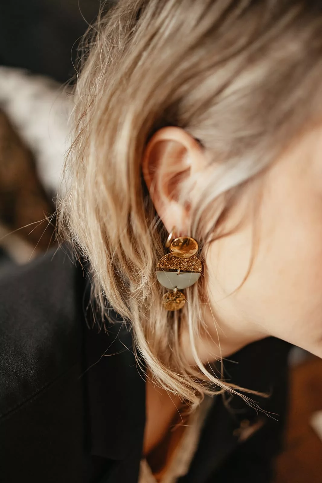 Bijoux Isatis Bijoux Bois Sur Mesure Caen, photo de présentation de produit, type Lyra Sable coloris lichen