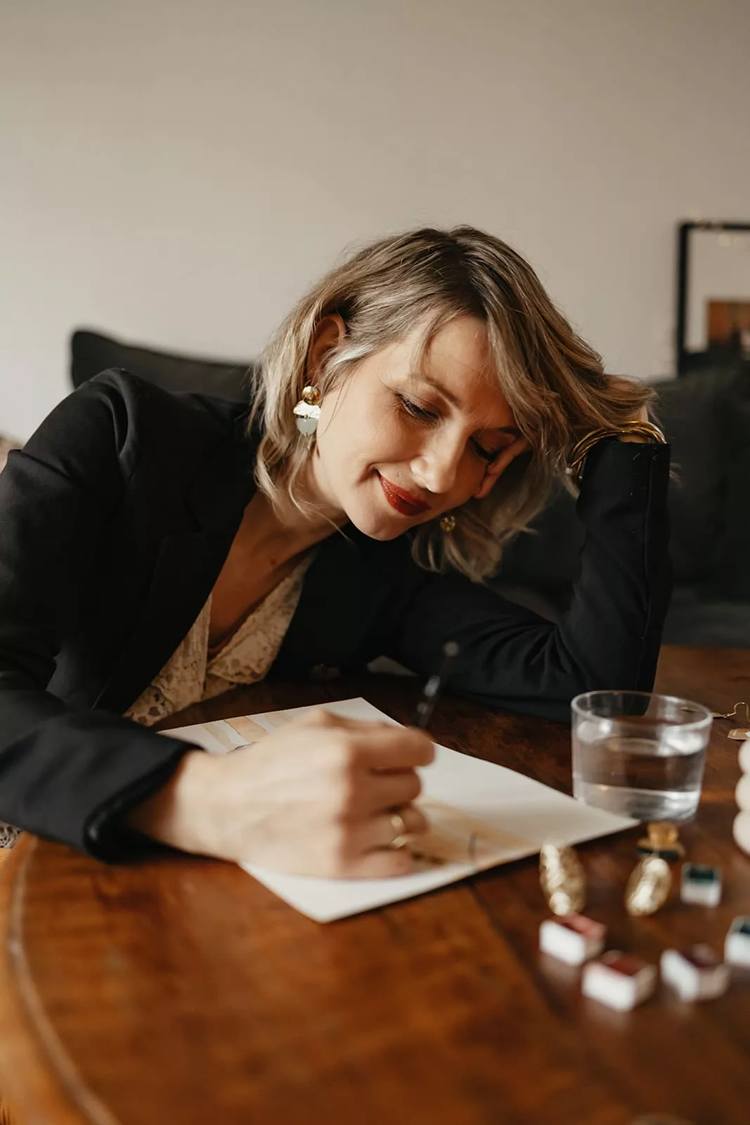 Bijoux Isatis Bijoux Bois Sur Mesure Caen, photo de présentation de produit, type Lyra Sable coloris lichen