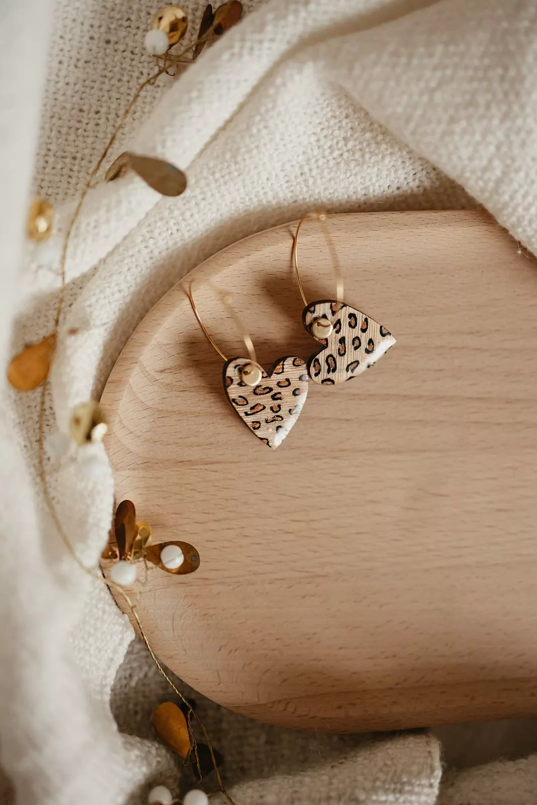 Bijoux Isatis Bijoux Bois Sur Mesure Caen, photo de présentation de produit, type Maya coloris léopard