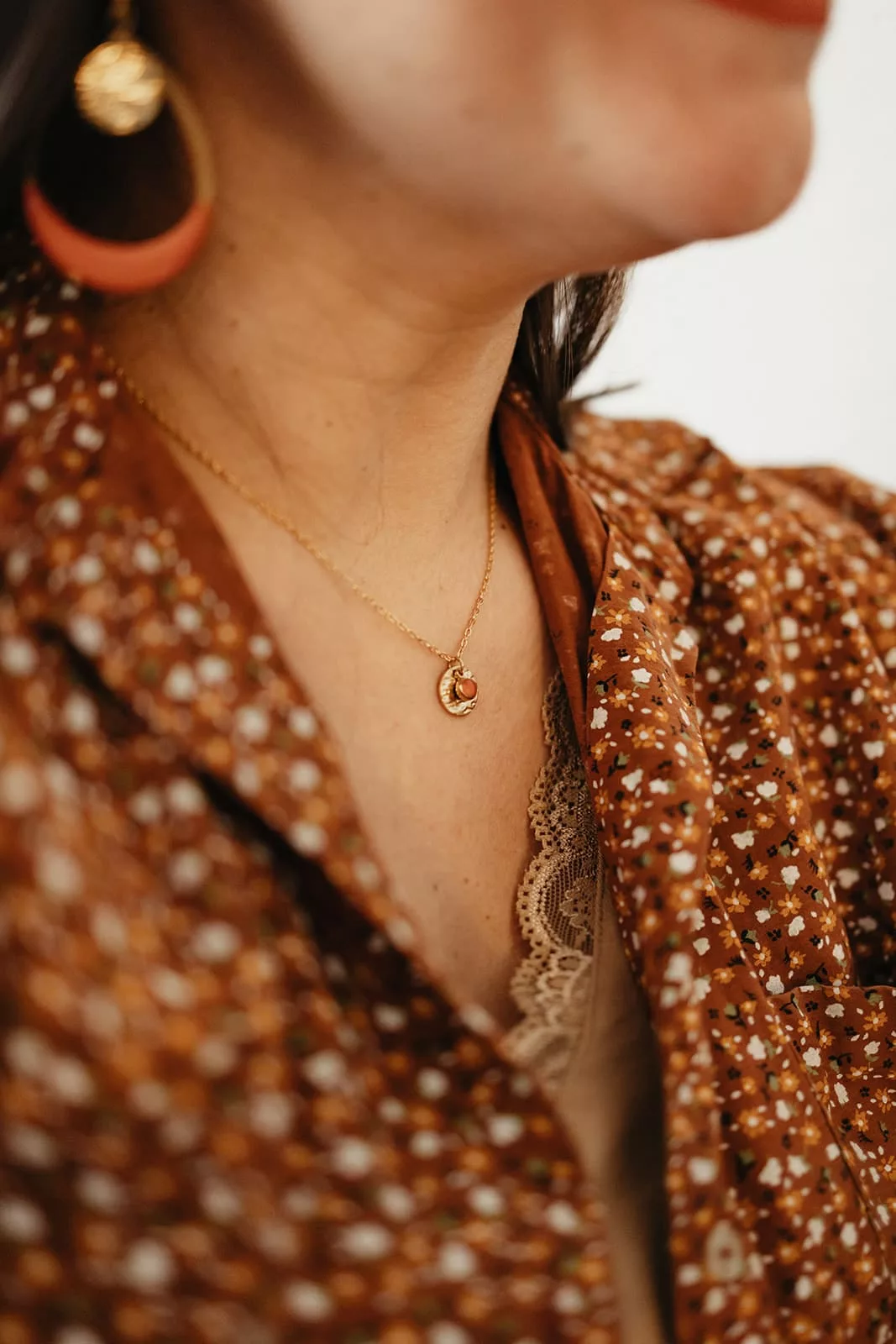 Bijoux Isatis Bijoux Bois Sur Mesure Caen, photo de présentation de produit, type Nola coloris orange