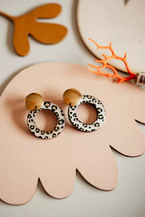 Bijoux Isatis Bijoux Bois Sur Mesure Caen, photo de présentation de produit, type Sienna Bloom coloris léopard