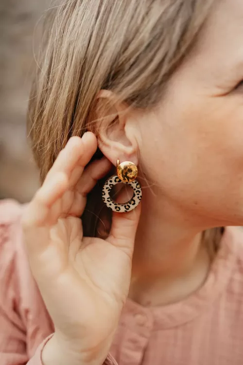 Bijoux Isatis Bijoux Bois Sur Mesure Caen, photo de présentation de produit, type Sienna Bloom coloris roi léopard