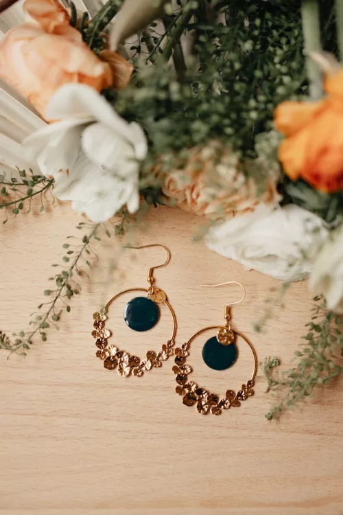 Bijoux Isatis Bijoux Bois Sur Mesure Caen, photo de présentation de produit, type Solene coloris vert foncé