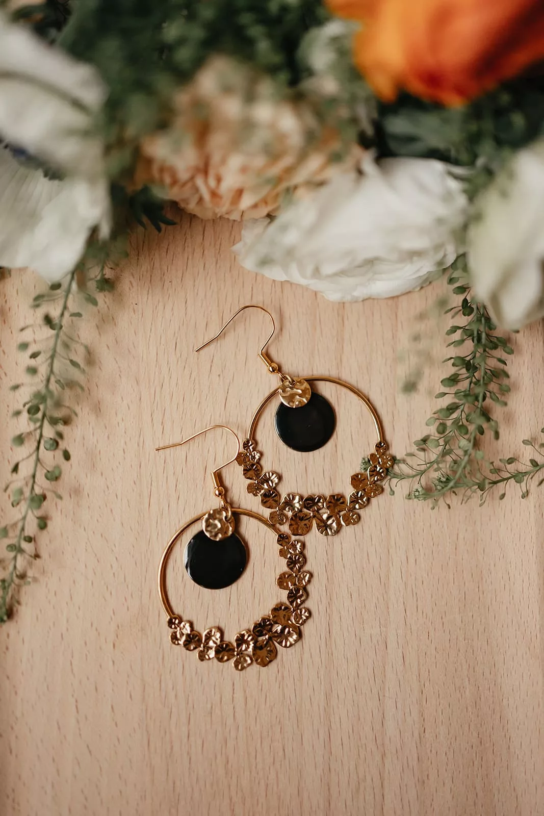 Bijoux Isatis Bijoux Bois Sur Mesure Caen, photo de présentation de produit, type Solene coloris noir